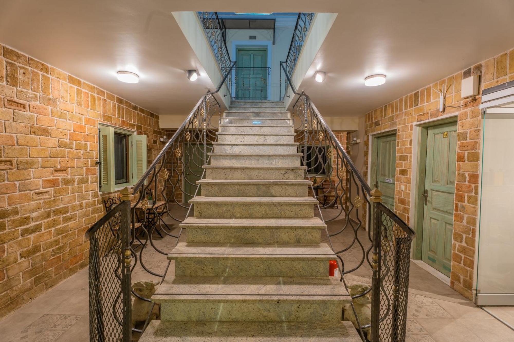 The Stone Manor , Noho Boutique Thissio アテネ エクステリア 写真